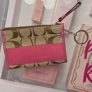 Coach cardholder keychain 👛